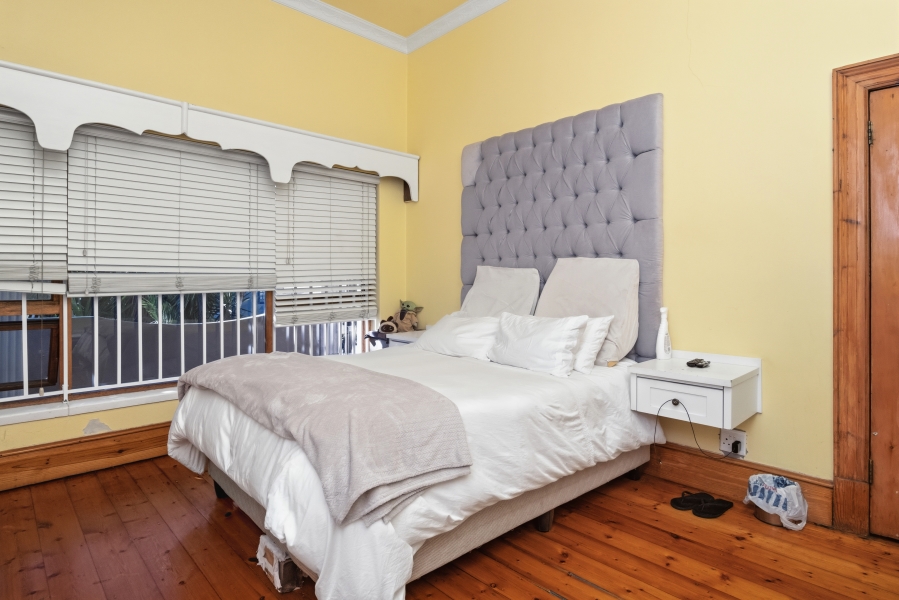 8 Bedroom Property for Sale in Walmer Estate Western Cape